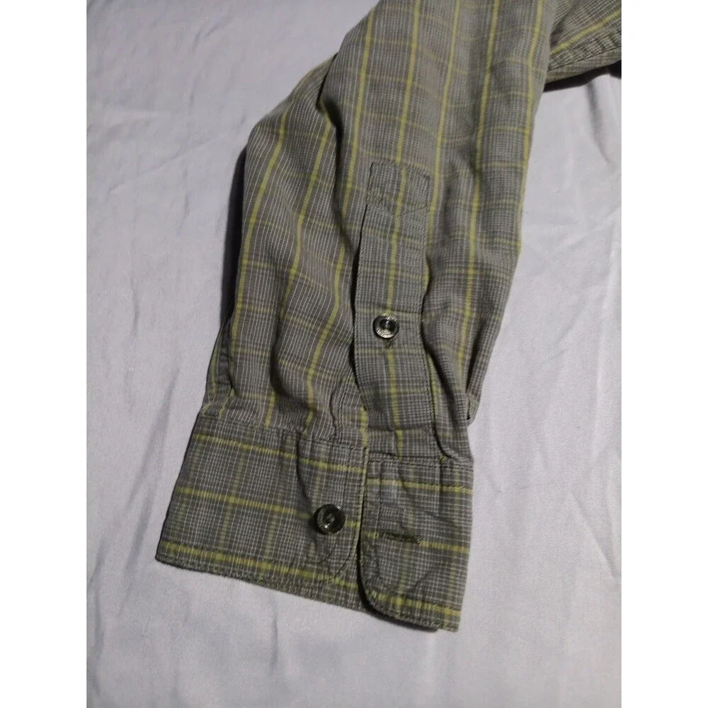 The North Face marks sleeve